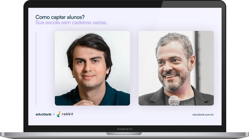 Laptop com a foto dos participantes da live na tela.